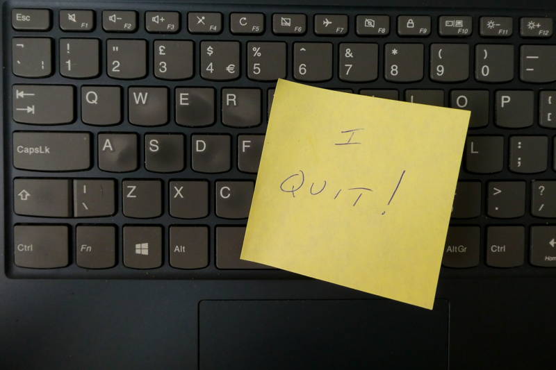 Sticky note on a keyboard that says "I quit"