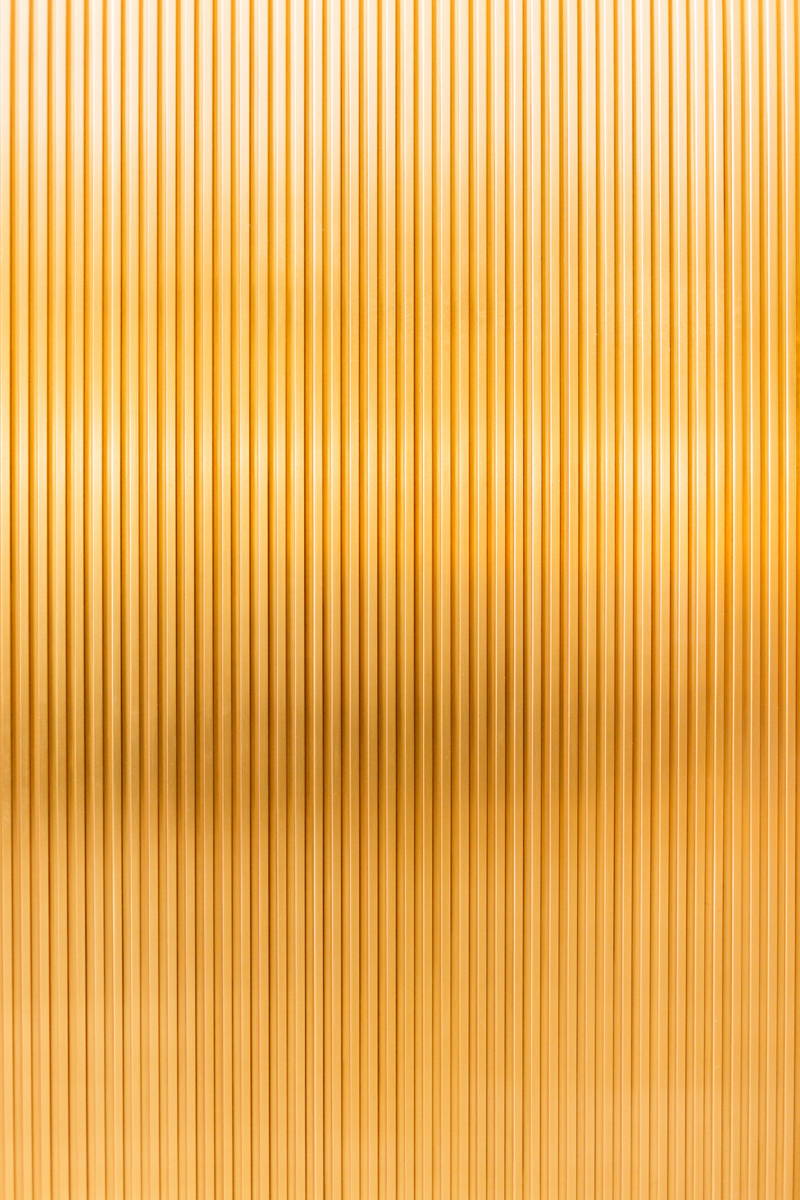 Yellow stripe pattern
