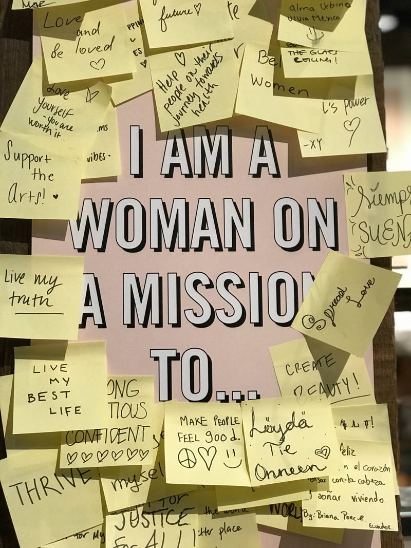 Inspirational messages from women